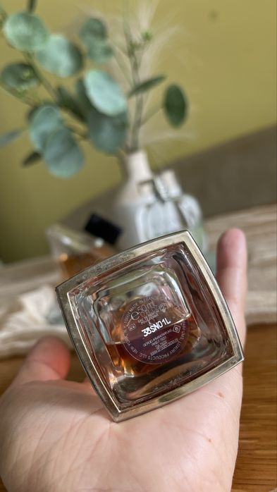 ОРИГІНАЛЬНІ жіночі духи куплені в Швеціі, Giorgio Armani і PRADA