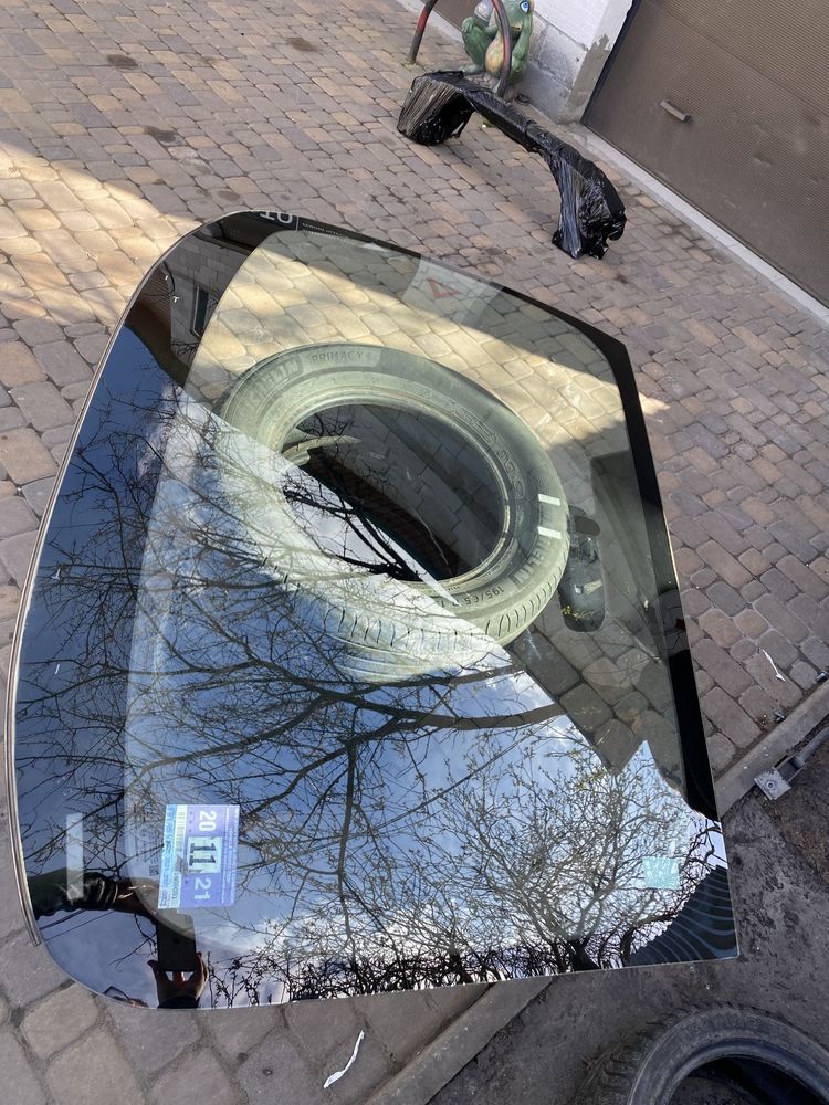 лобове скло ford fusion SoundScreen  заднє лобовое стекло