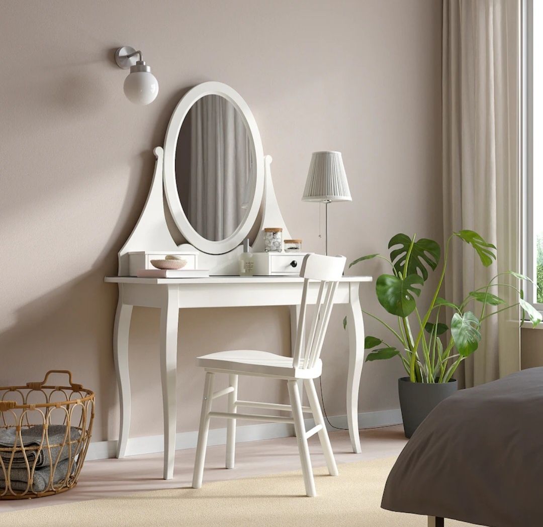 Toaletka lustro biurko Ikea Hemnes
