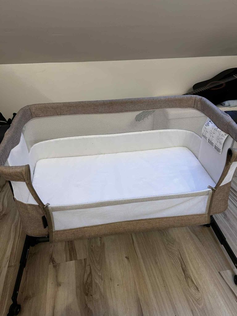 Dostawka do łóżka dostawka łóżeczko na kółkach kinderkraft beżowy
