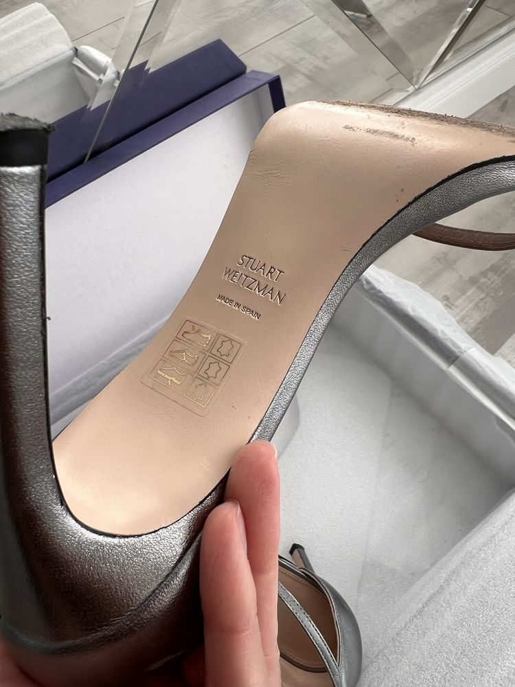 Босоножки Stuart Weitzman (оригинал)
