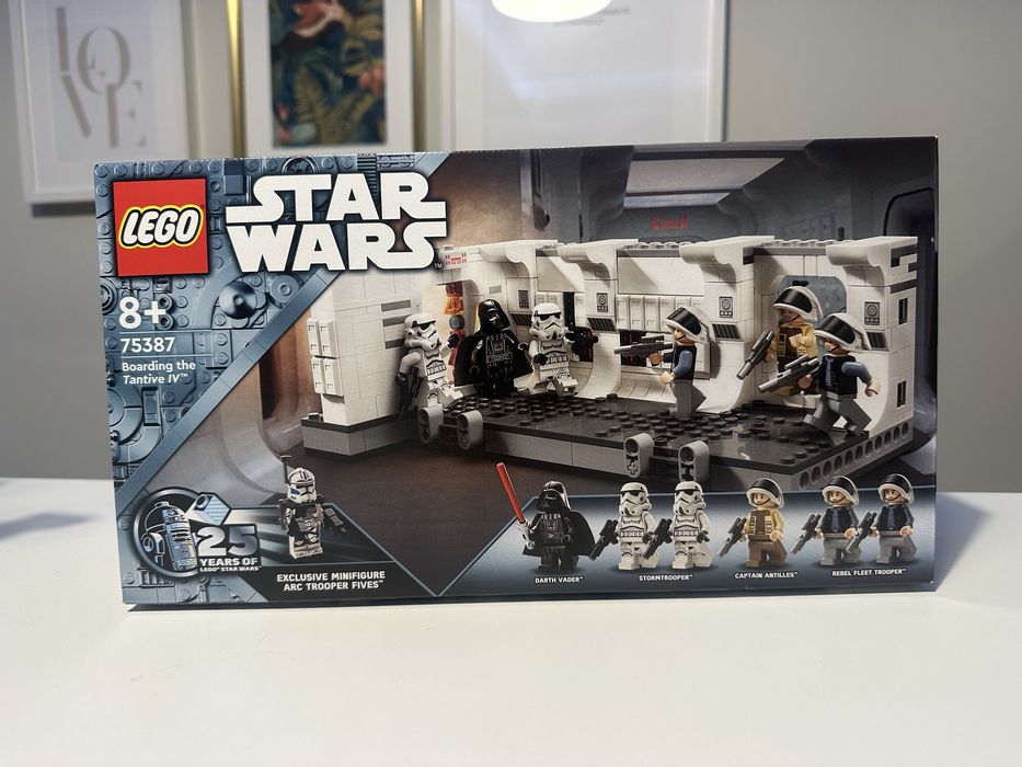 LEGO® 75387 Star Wars - Wejście na pokład statku kosmicznego Tantive