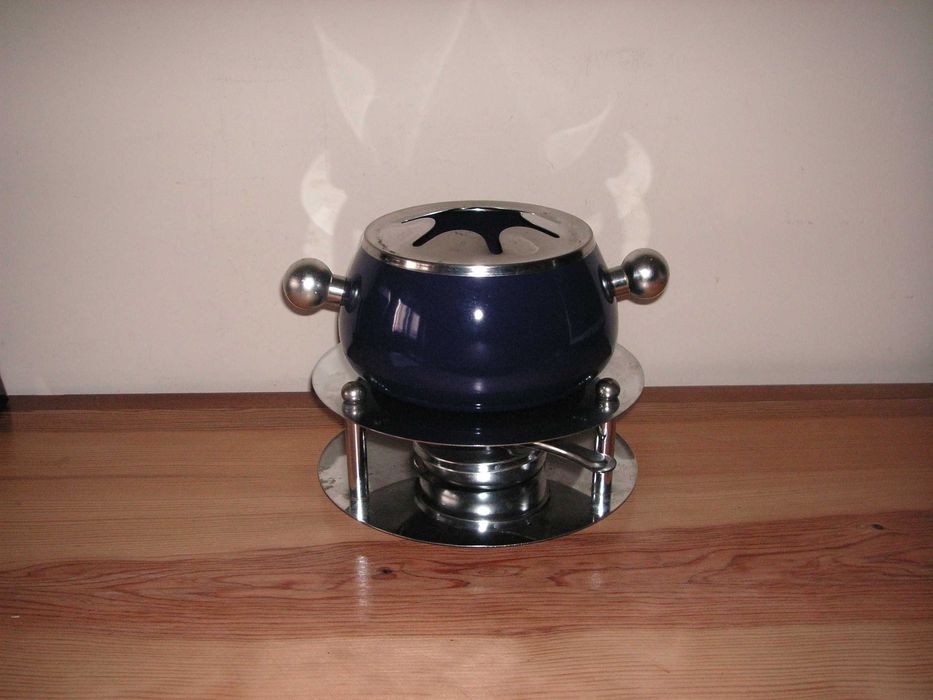 Fondue - Azul, Inox e Vermelho