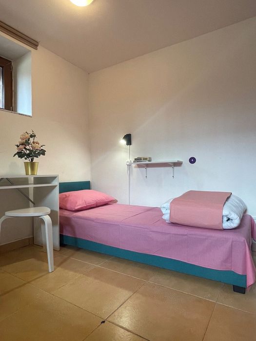 Nowy Hostel Warszawa – dzielnica Włochy
Pokoje • Kwatery pracownicze •