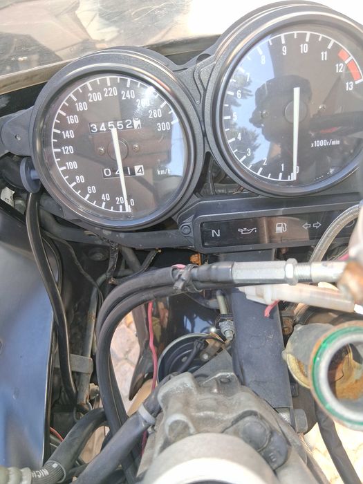 Mota YAMAHA FZR 1000