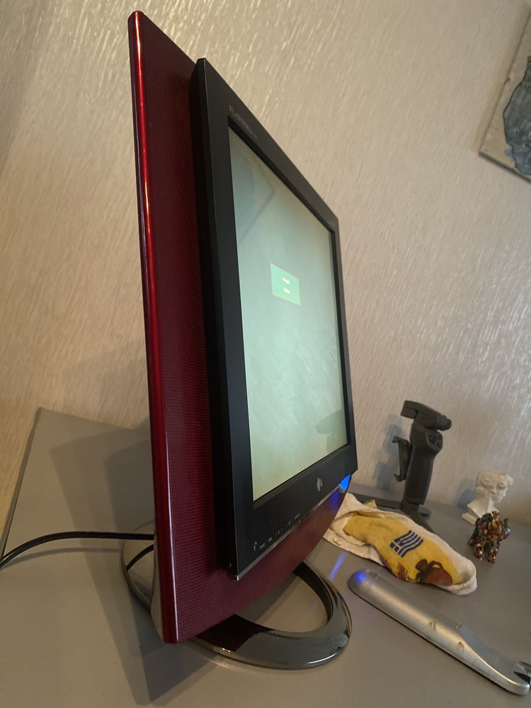 Монитор LG M1740AB