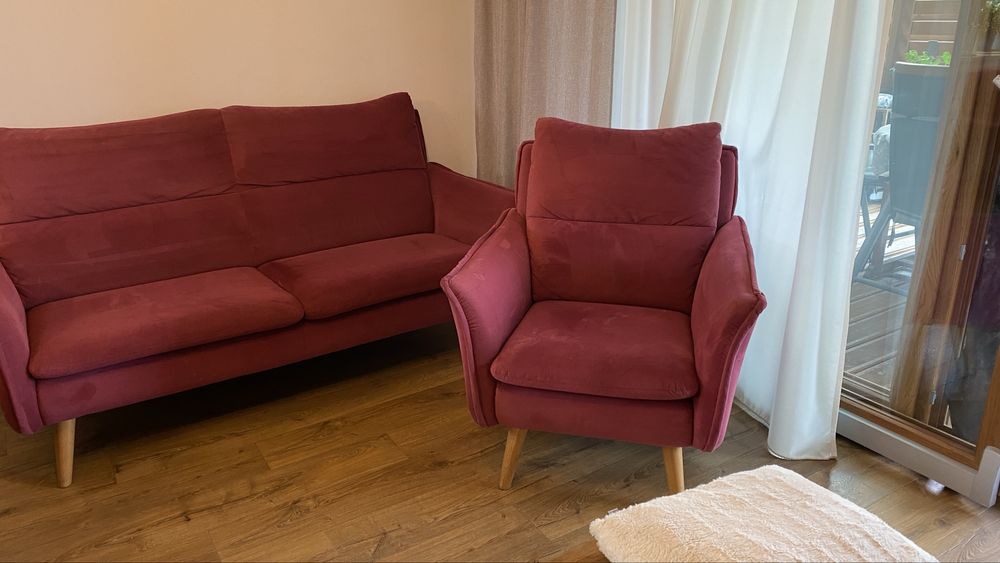 Zestaw sofa plus 2 fotele.