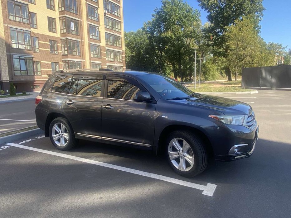 Продам Toyota Highlander