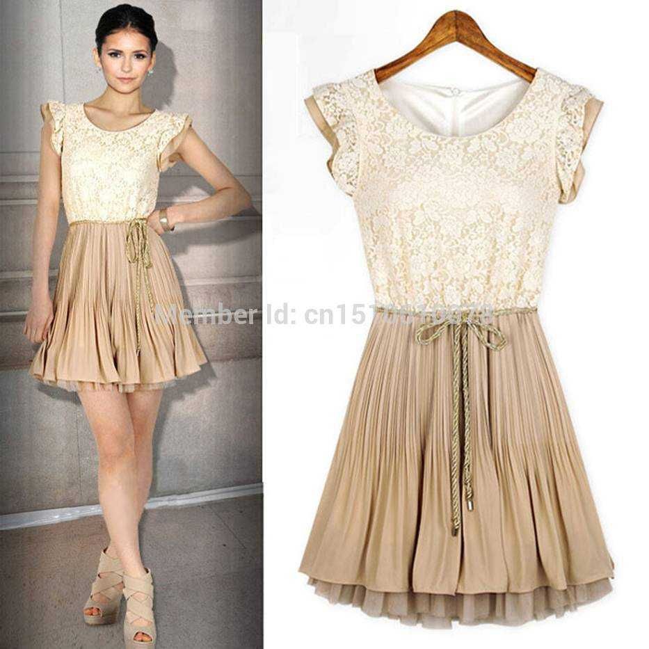 vestido plissado com corpo em bordado, ideal para festas