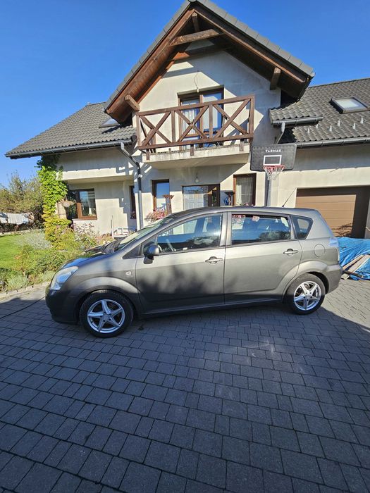 Toyota Corolla Verso2.0d 7osobowy automatyczna klimatyzacja, hak