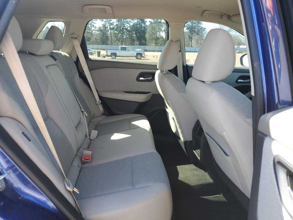 Nissan Rogue Sv 2022