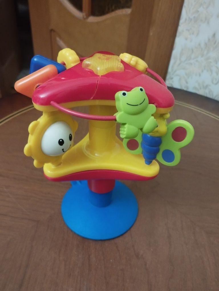 Игрушки развивающие.Лего.
