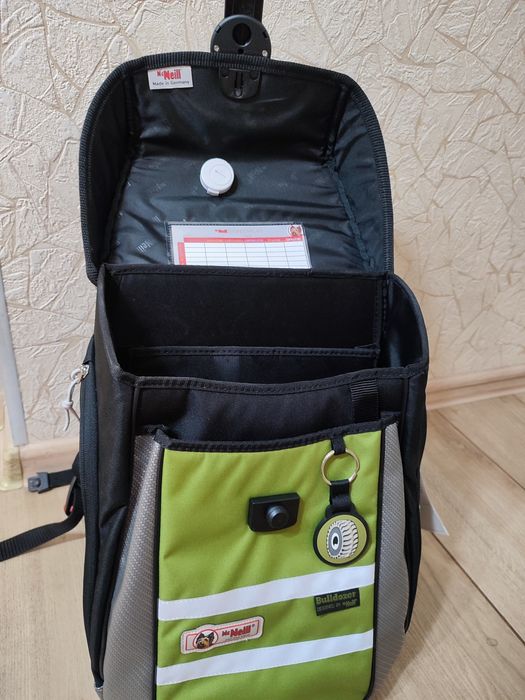 Продам школьный рюкзак для мальчика