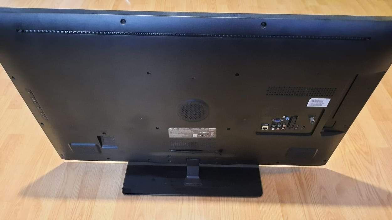 Telewizor PHILIPS 39 cali PFL3807H/12