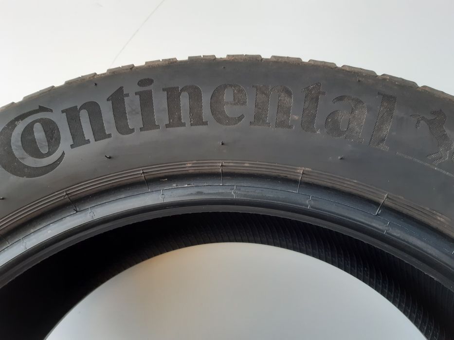 Całoroczne 215/55R17 Continental 2020r Montaż