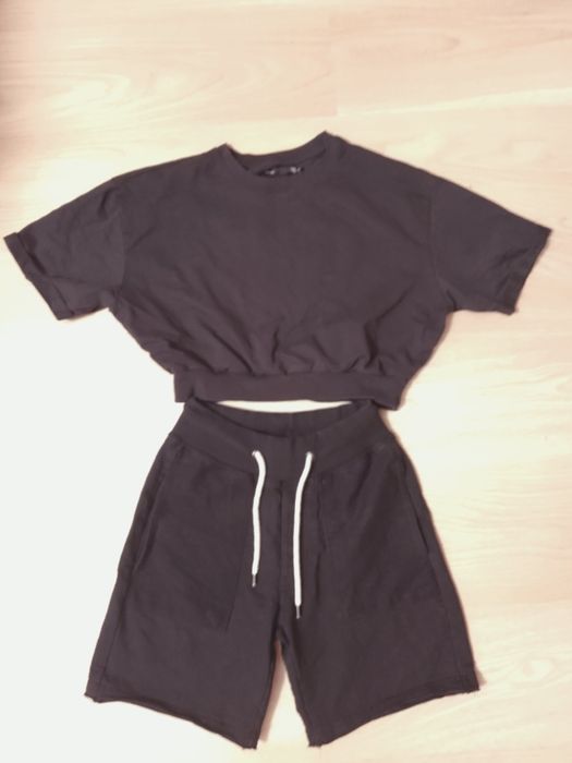 костюм с шортами