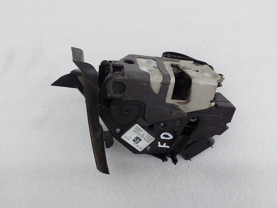 Fechadura / fecho porta frente direito FORD Focus III