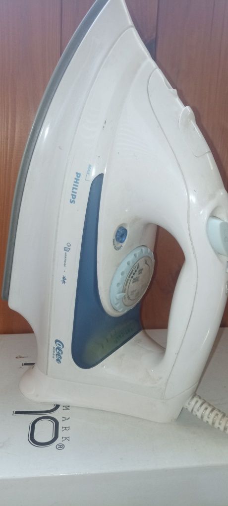 паровой утюг Philips Azur Excel Plus.
