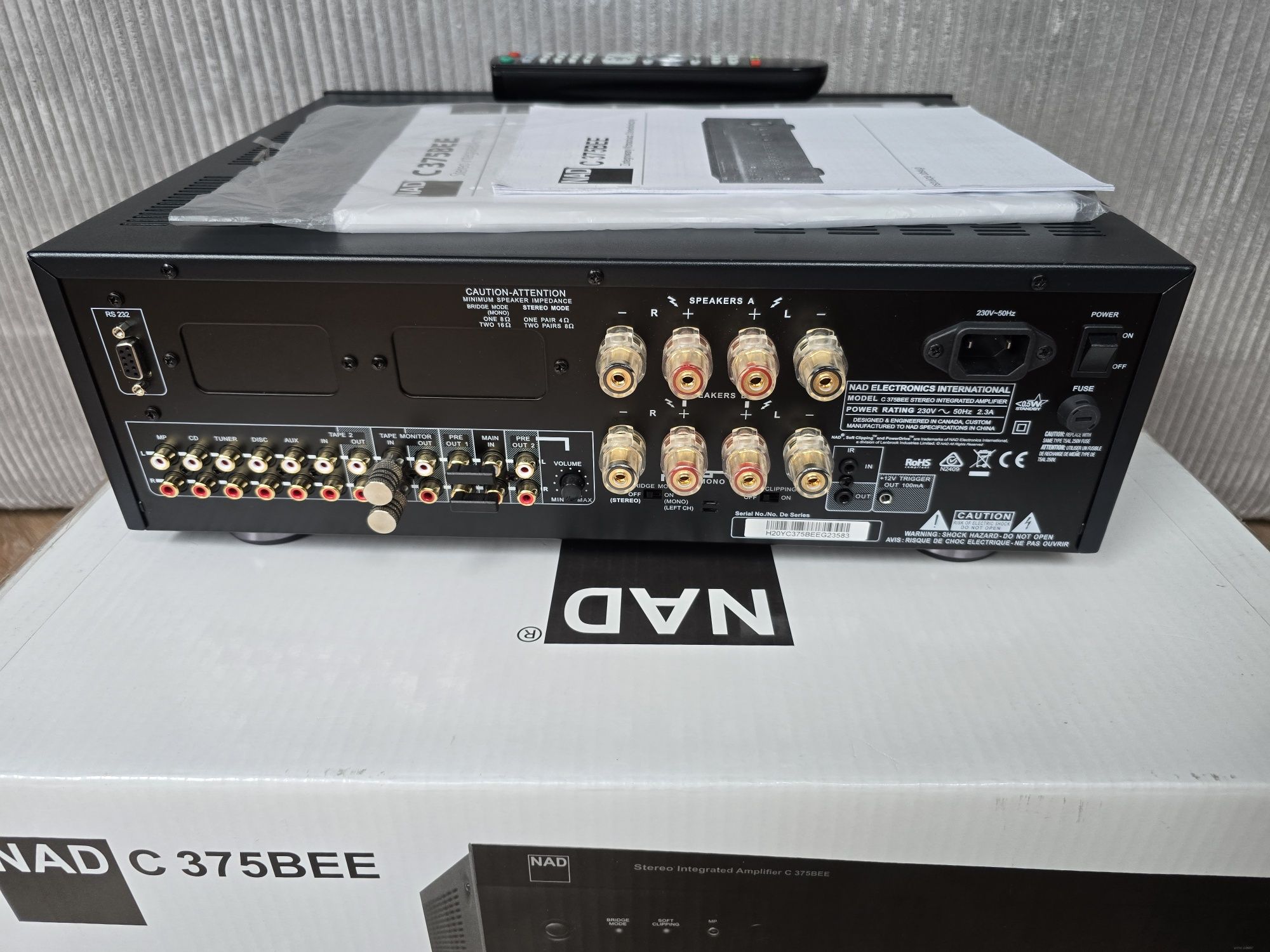 NAD c375 bee wzmacniacz zintegrowany