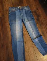 Dwukolorowe jeansy mom fit