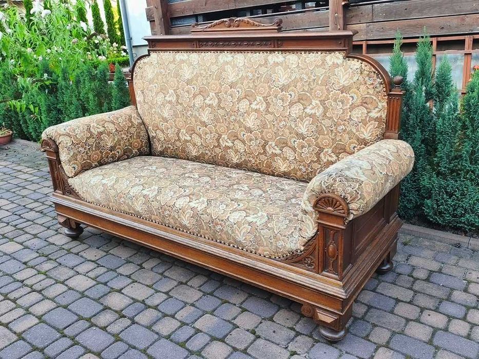 Antyczna dębowa sofa XIX - XX wiek , w dobrym stanie .