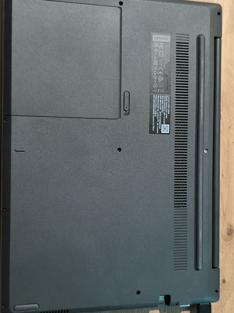 LENOVO V330 i5-8250/12Gb Ddr4/SSD 480Gb