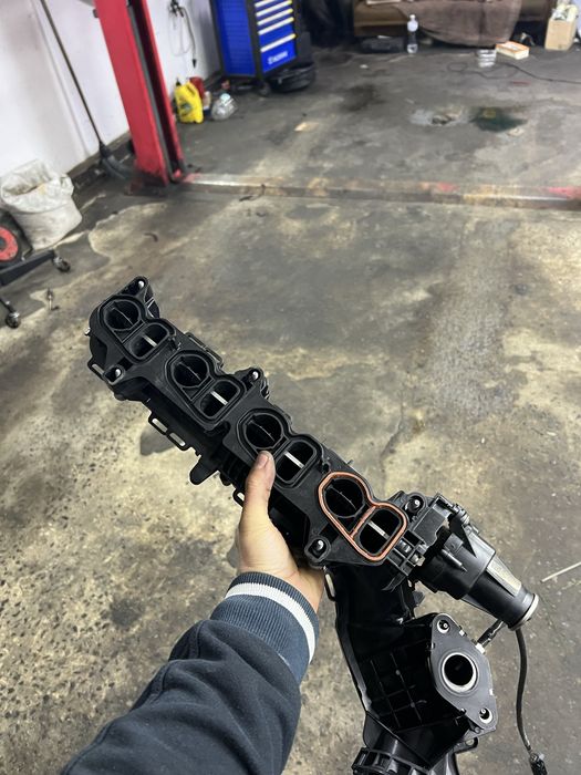 Впускний колектор bmw f15 b47d20b
