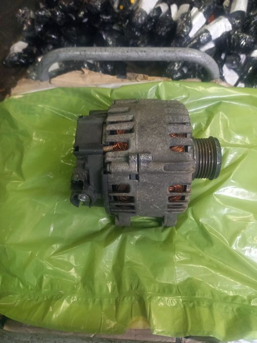 Alternator citroen c4 II 1.6 E-hdi cl15