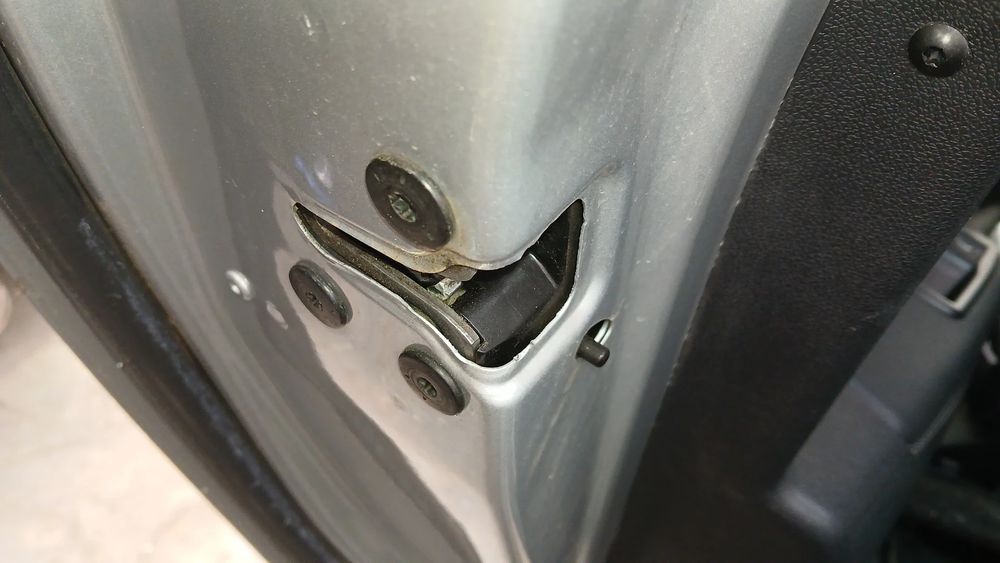 Fechadura / fecho porta trás esquerdo RENAULT Megane III Grandtour (KZ