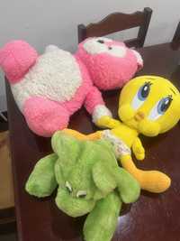 3 Peluches de tamanho médio