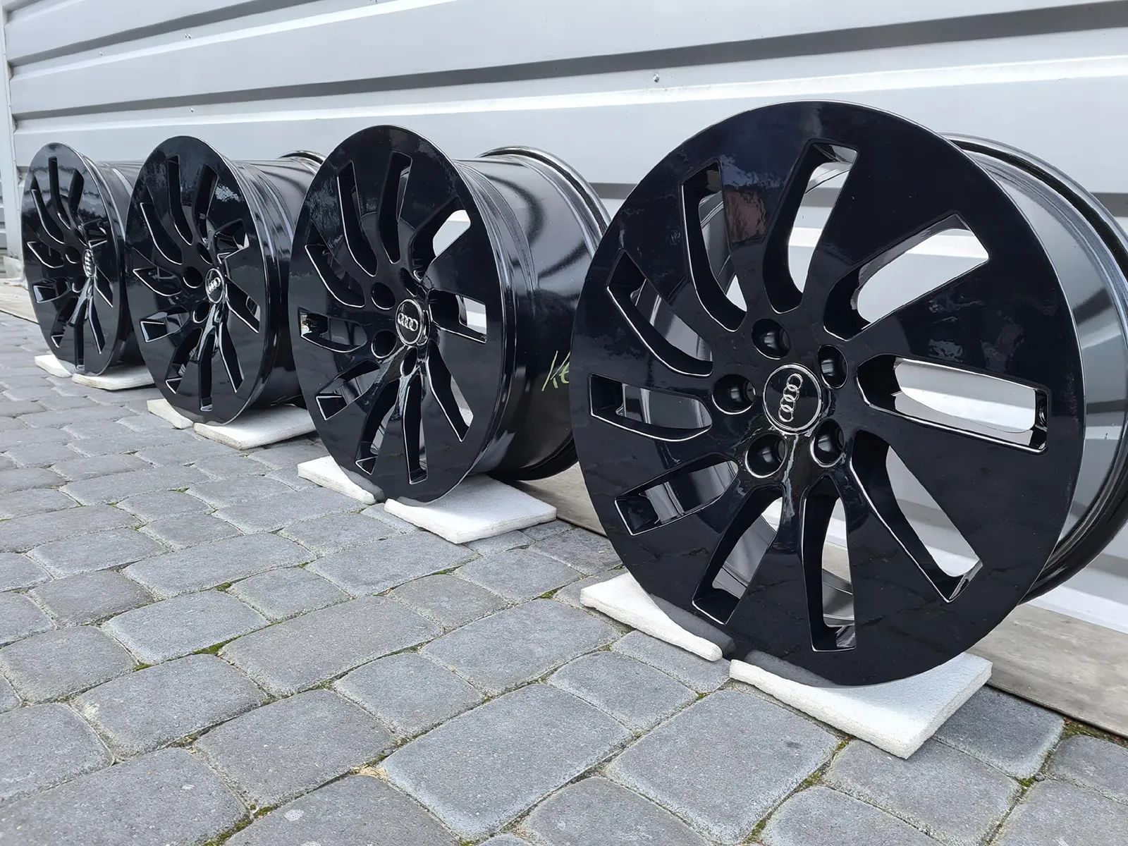 Oryginalne Felgi Audi 18 A4 A5 A6 A7 A8 Q3 Q5 Q7