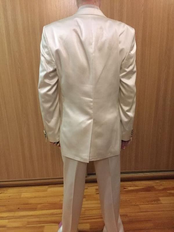Гарний чоловічий костюм на весілля, випускний вечір, свято (Турція).