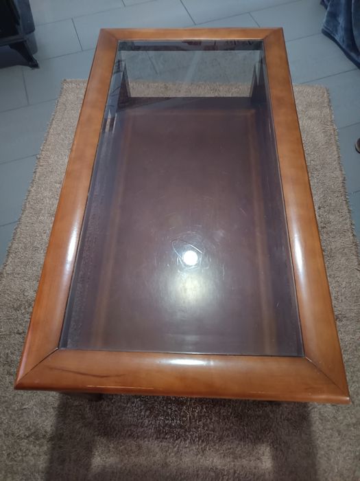 mesa pequena  de sentor de sala