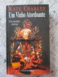 Um Vinho Atordoante - Um Mistério Clerical, Kate Charles