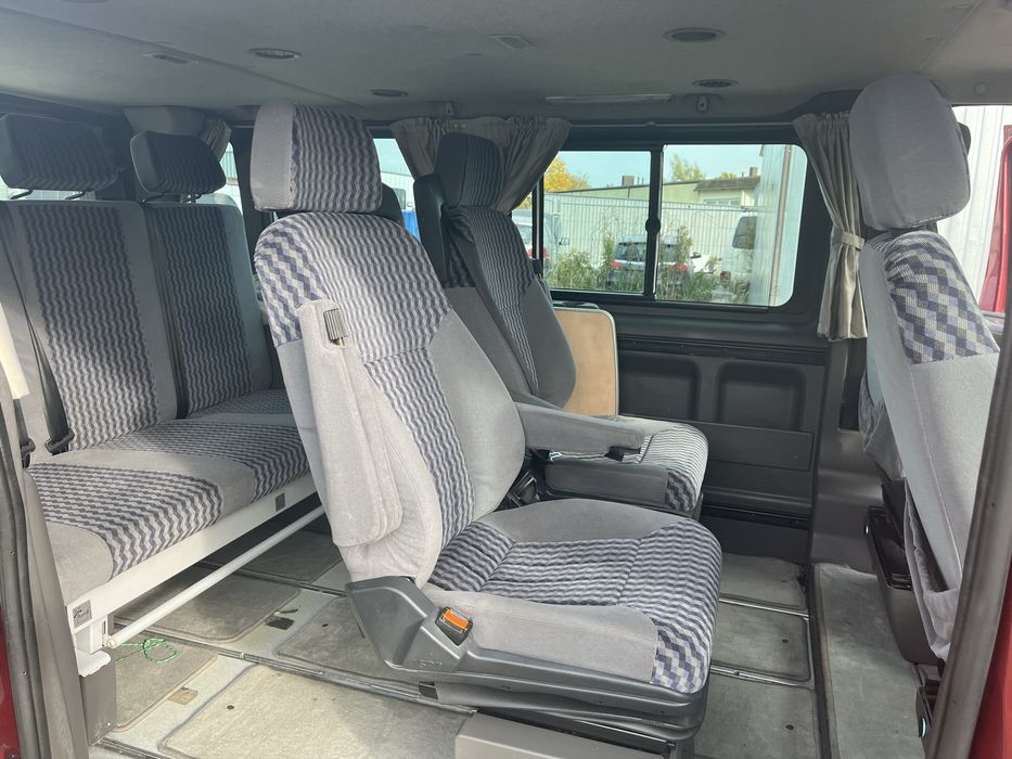 Sliczny Ford Transit EUROLINE MULTIVAN 2.0 kompletny, oryginalny, z DE