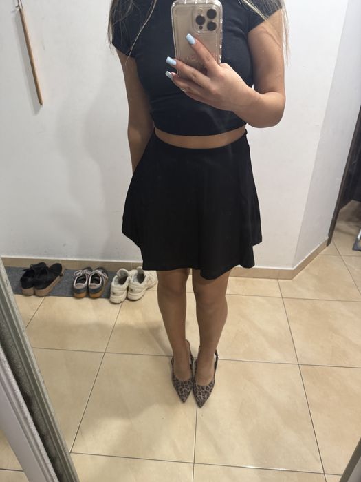 Spódniczka i do szkoly i na spacer. Jest nowa, ani razu nie zakładałam