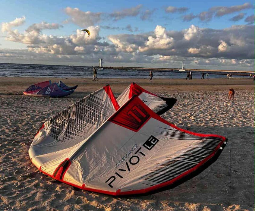 Latawiec Naish Pivot LE 11 m