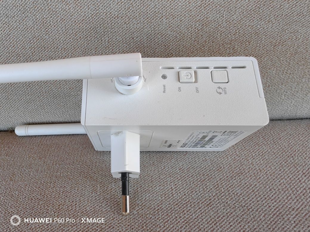 Wzmacniacz adapter ASUS WiFi RP-N12