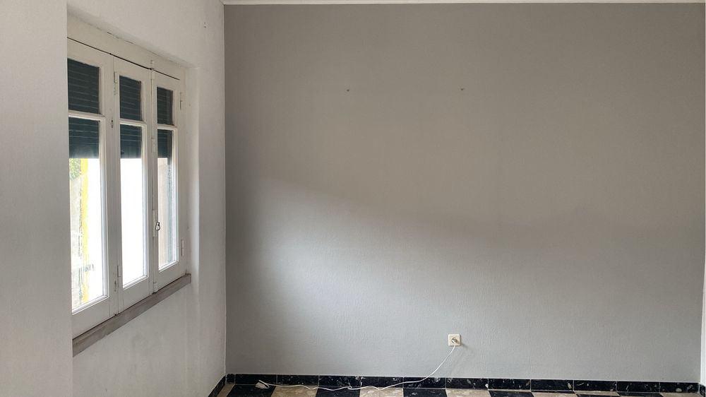 Quarto Alhandra perto da estação, de frente para o rio