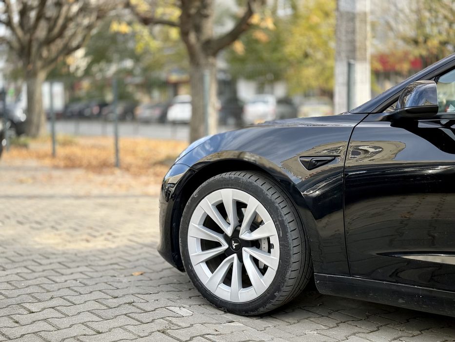 Tesla Model 3 Long Range DM