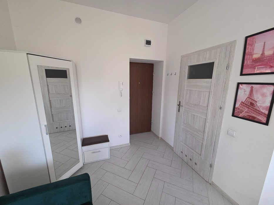 Tania kawalerka dla 1 osoby- blisko busa pracowniczego