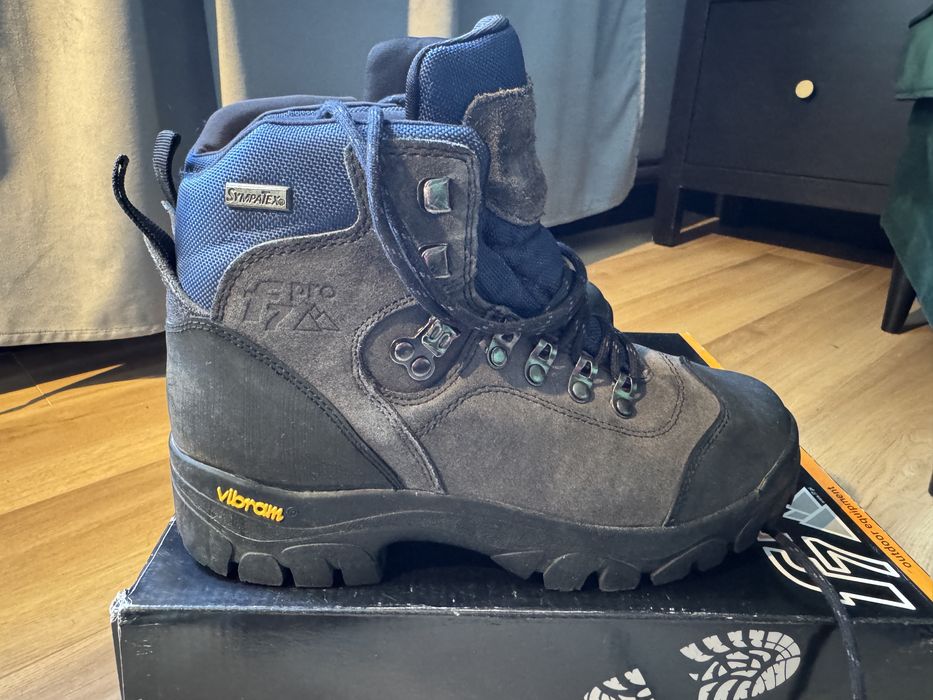 Buty trekkingowe 39 BRENTA firmy F7 Pro JAK NOWE buty gòrsloe Vibram