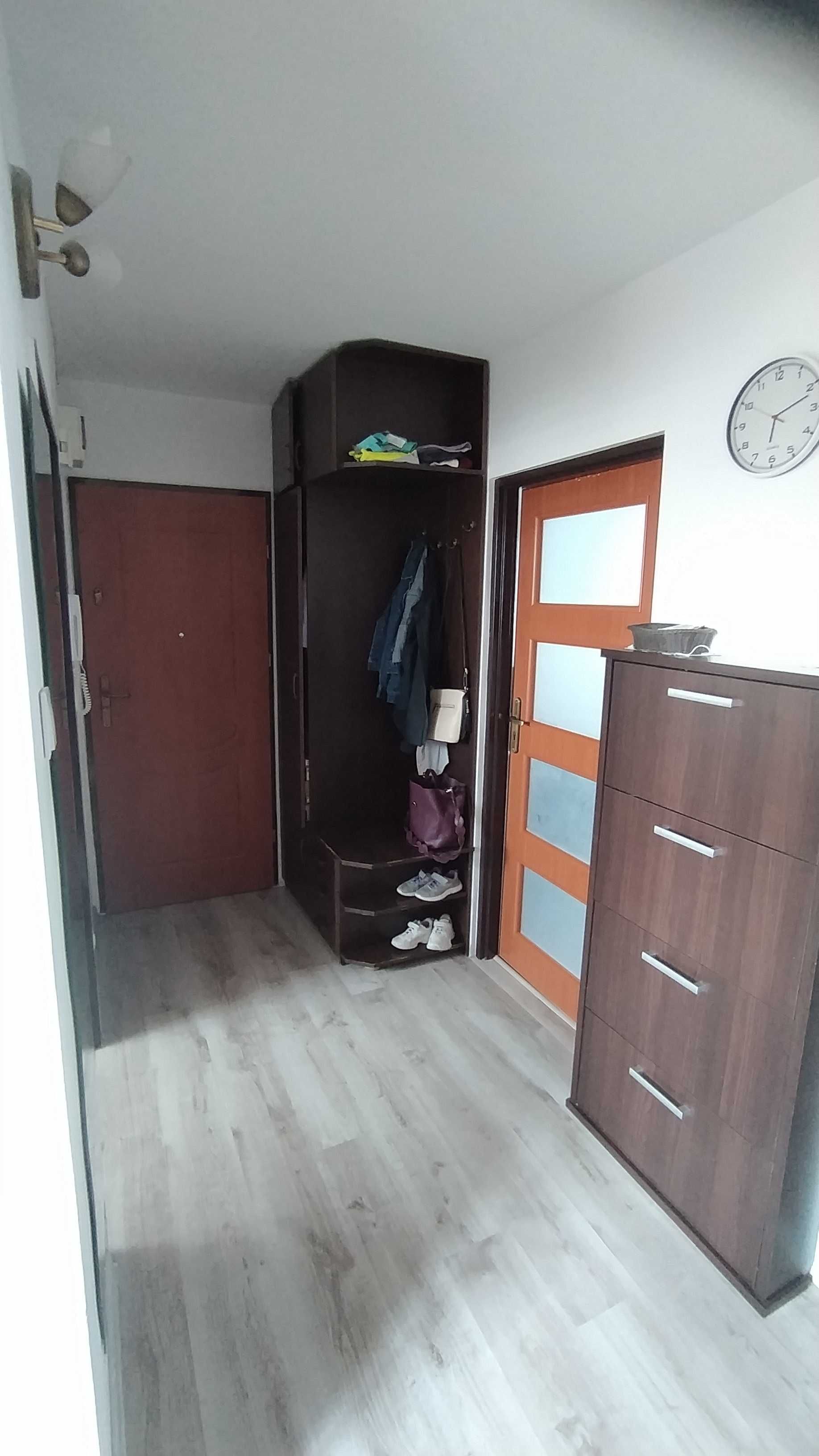 Sprzedam mieszkanie 57m2, 3 pokoje, Warneńczyka