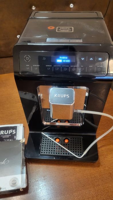 Sprzedam ekspres automatyczny marki KRUPS model FDP145001P