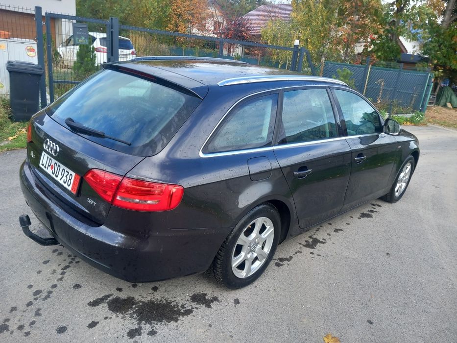 Audi A4 b8 Avant S-line 1.8TFSI 160PS 6b Ledy Bixenon Klimatronik Alu