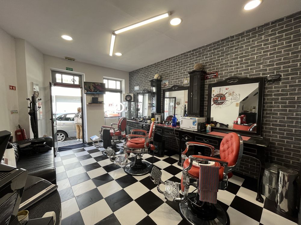 Cadeira em barbearia no Porto