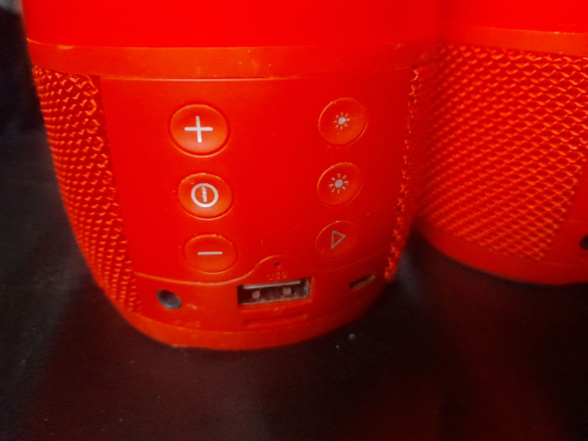 Беспроводные колонки JBL PULSE 3