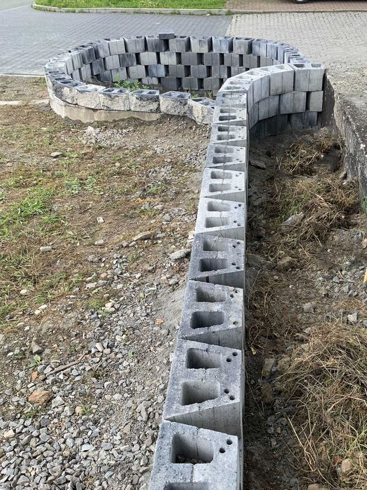 Pustak oporowy skarpowy mur murek ogrodowy łupany biały grafit melanż