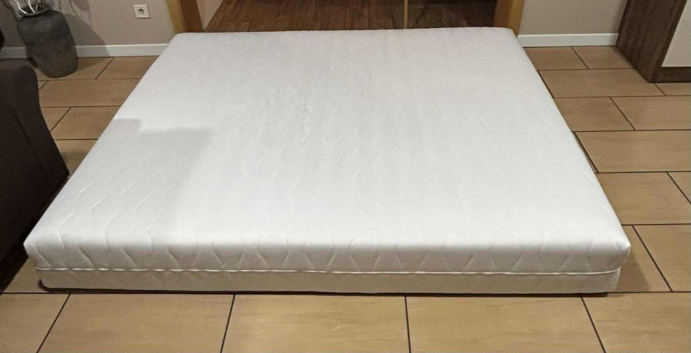 Sprzedam materac 1600x2000