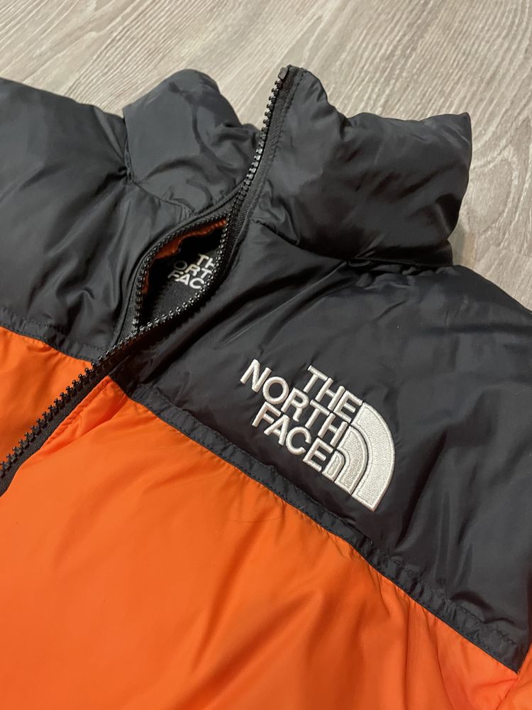 Пуховик the north face 700 M